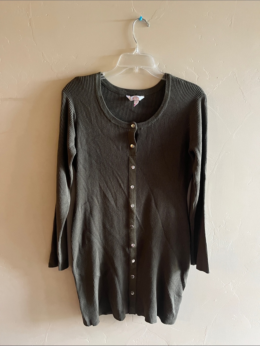 No Boundaries Olive Ribbed Button-Front Long Sleeve Top